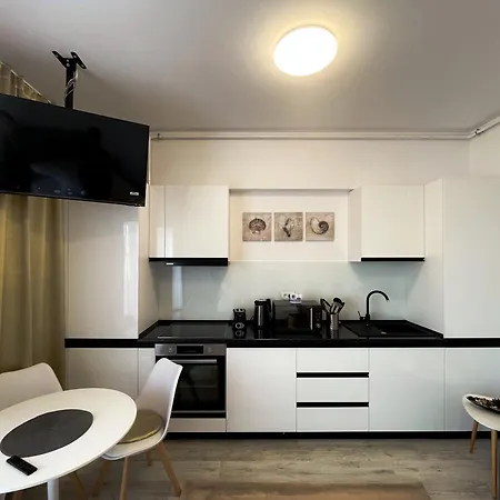 Black Sea Azimuth דירה