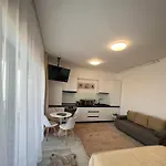 Black Sea Azimuth Apartment Navodari