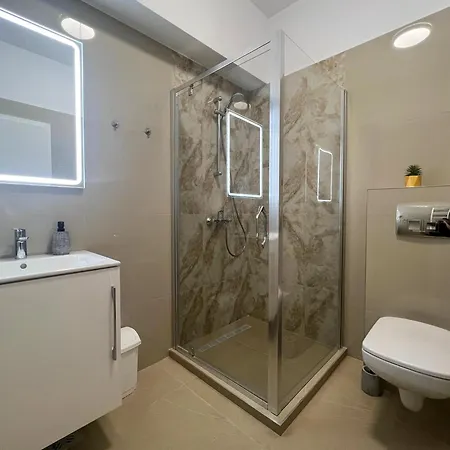 Black Sea Azimuth Apartament *